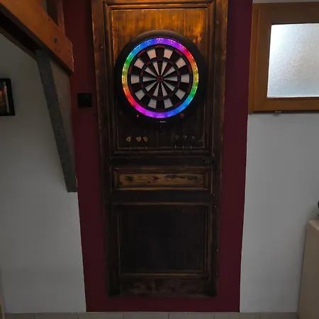 Prázdninový dům Les Karma Grande Maison De 180m Au Calme Avec Veritables Billard Babyfoot Et Cible Flechettes *